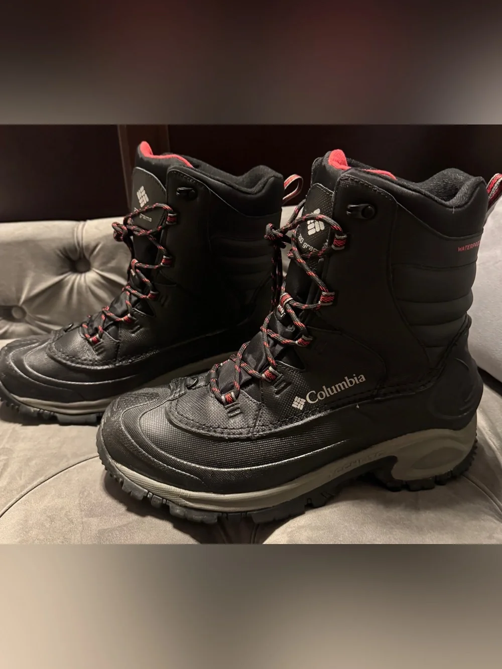 Columbia Men’s Bugaboot Black Winter Boots with Red Accents